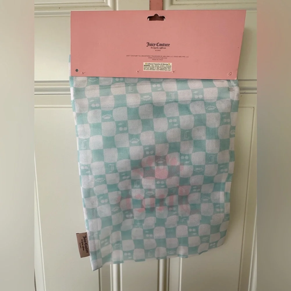 Juicy Couture check out
